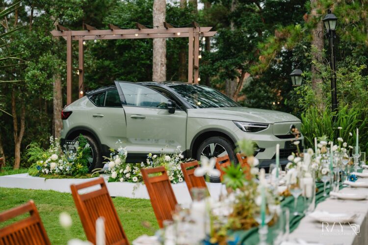 VOLVO OWNERS CLUB - MILES OF MEANING
